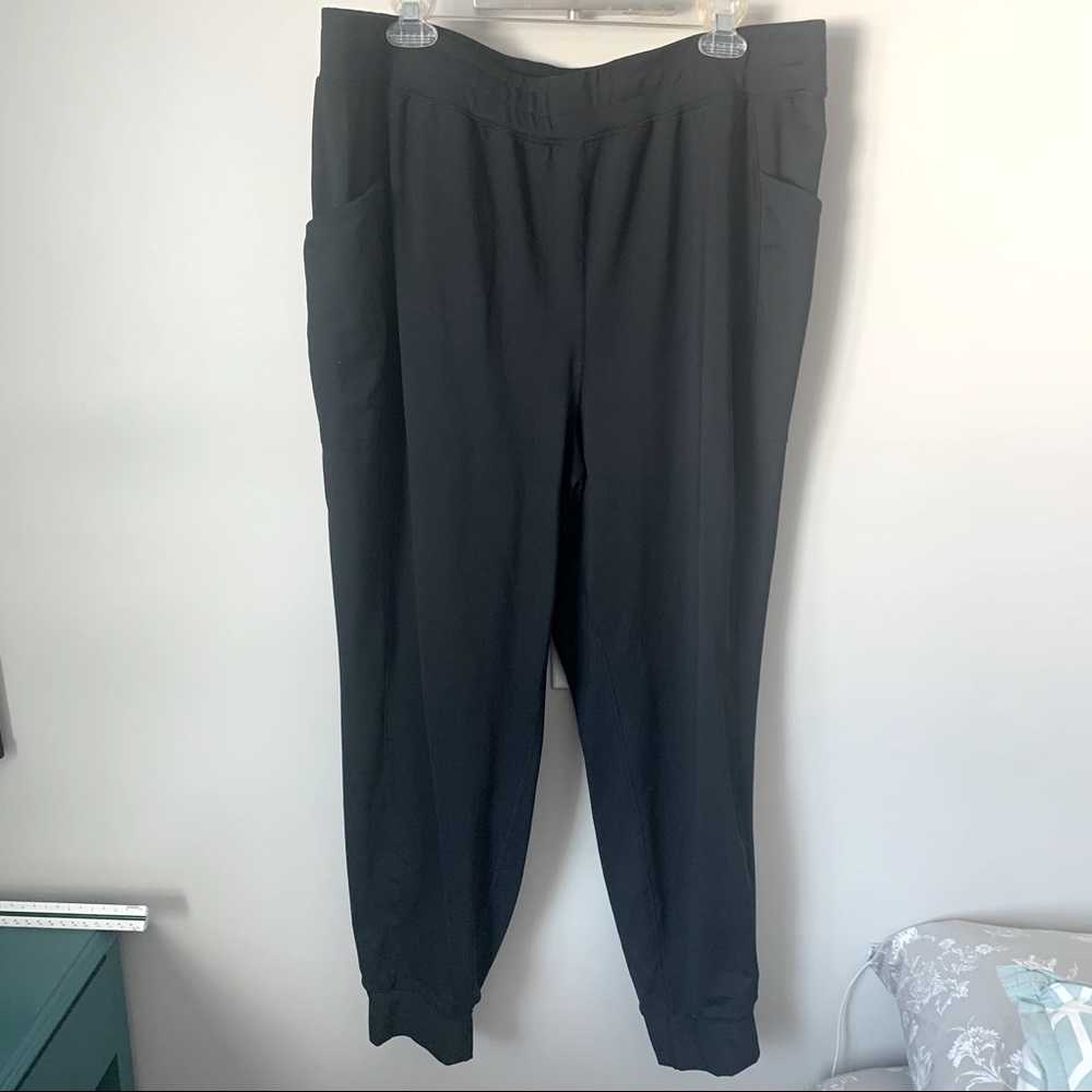 Black Fabletics Joggers